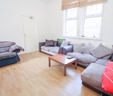 7 bedroom semi-detached house to rent - Photo 1