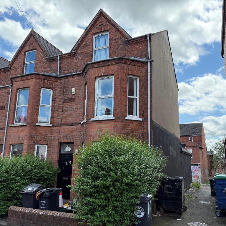 1 Sandhurst Drive, Belfast, BT9 5AY - Photo 2
