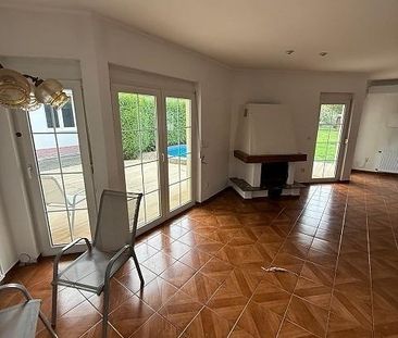 Pronájem rodinného domu 145 m², U Studánky 285, Nehvizdy - Photo 1