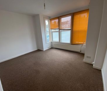 16a Argyll Road, SS0 7HN - Photo 3