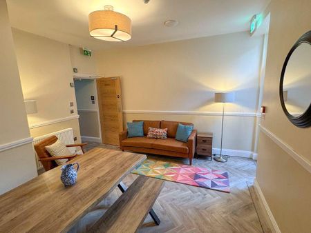 4 bedroom house of multiple occupation to rent - Photo 4