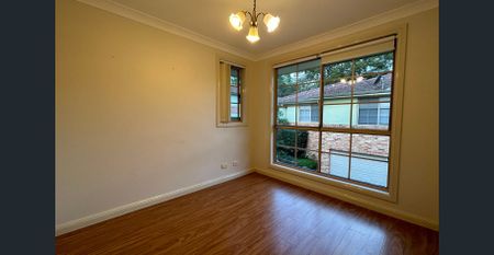 Beautiful two storey townhouse - Photo 4