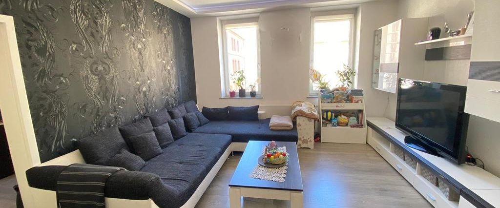 Helle, zentrale 4 Zimmer Wohnung - Photo 1