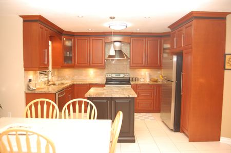 For Lease - 4845 Potomac Court Unit# First and Second Floor, Mississauga, Ontario - Photo 2