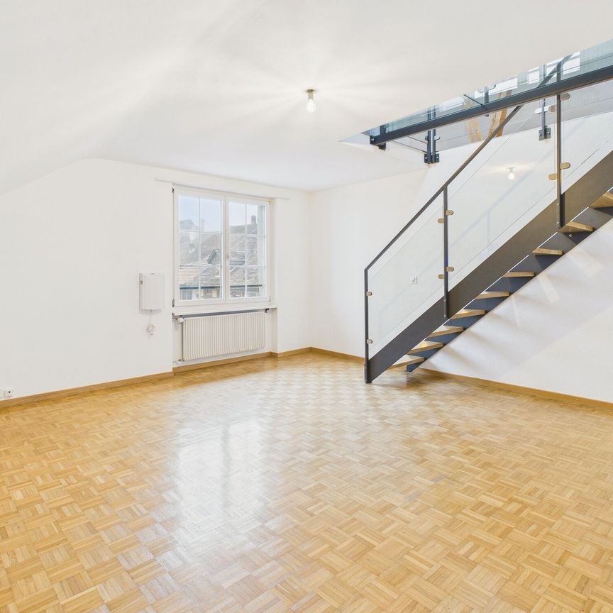 Unique 2.5-room apartment in Büren an der Aare - Photo 1