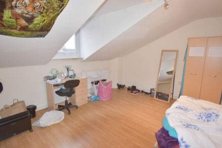 3 Bedroom Flat - Photo 5