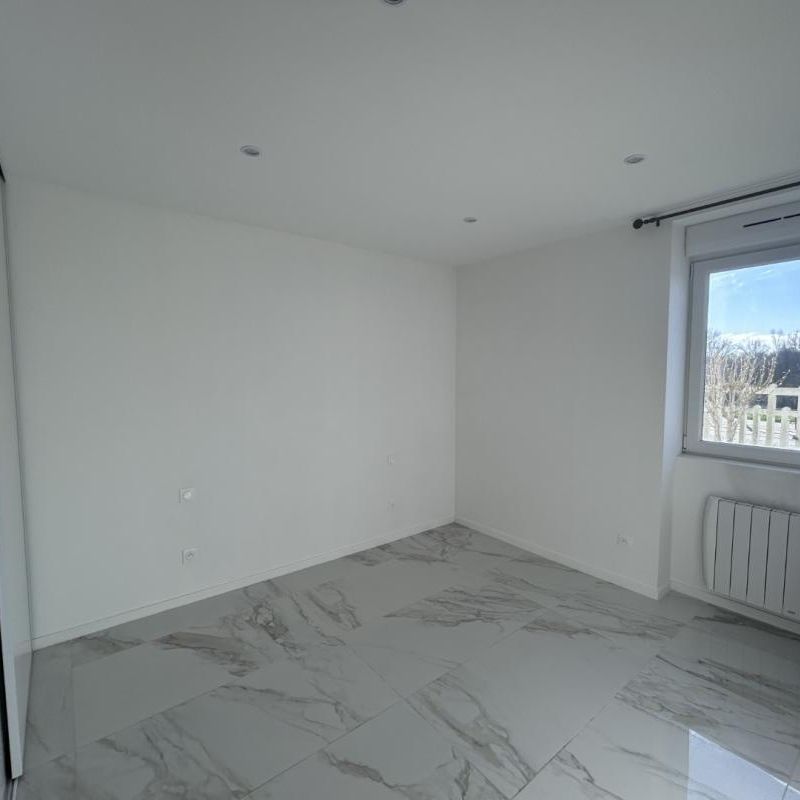 Location Appartement 4 pièces 59m² ROANNE 42300 - Photo 1