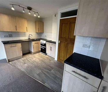 Aspen Grove, Fremington, Barnstaple, Devon, EX31 - Photo 5