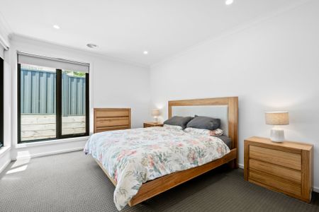 19A Essex Park Drive, Endeavour Hills - Photo 5