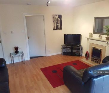 2 bedroom flat to rent - Photo 1