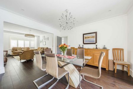 4 bedroom house to rent - Photo 2