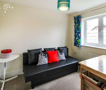 Collins Drive, Earley, Reading, RG6 - Photo 6