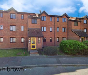 Parsonage Road, West Thurrock - Photo 2