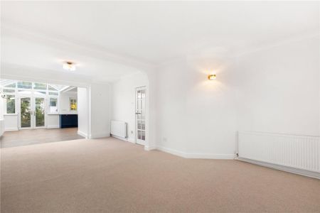 3 bedroom terraced house to rent - Photo 5