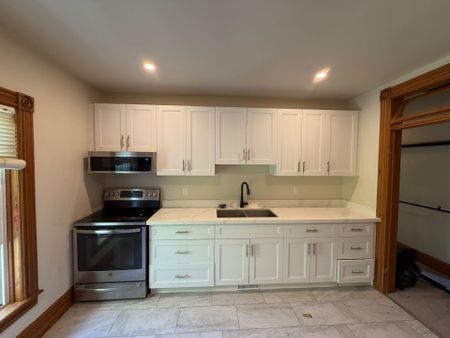 For Lease - 22 First Street Unit# Upper, Orangeville, Ontario - Photo 3