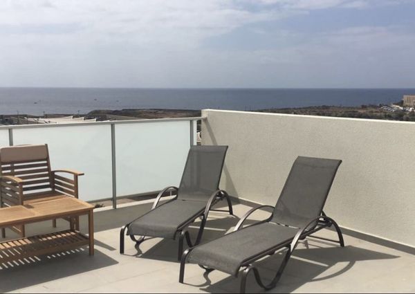 2-bedroom apartment for rent in La Tejita on the first sea line in Las Terrazas residence