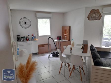 Location Appartement 2 pièces 47m² NIORT 79000 - Photo 2