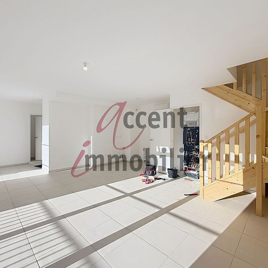 Maison St Etienne Du Gres 4 pièce(s), - Photo 1