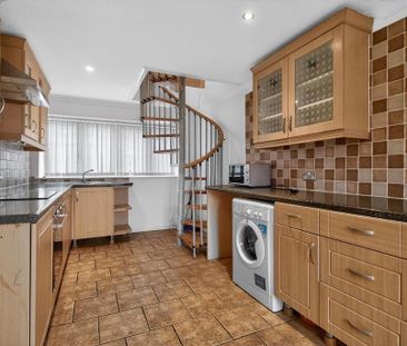 2 bedroom terraced house to rent - Photo 4