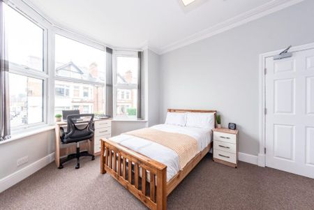 5 bedroom terraced house to rent - Photo 5