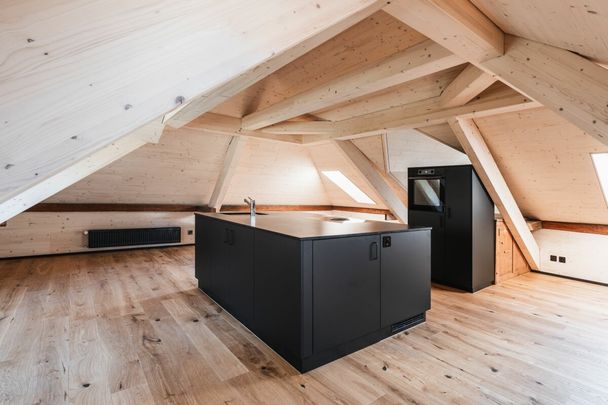 Moderne Dachwohnung im Loftstyle zu vermieten - Foto 1