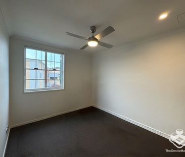 Light-Filled Luxury in Emerald Lakes Most Sought-After Building - Photo 5