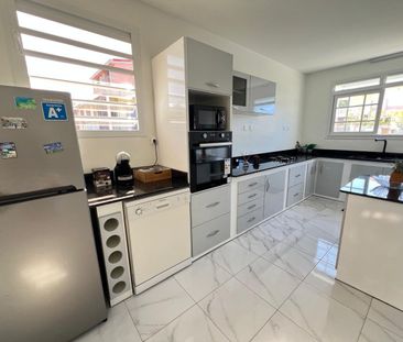 Location Maison 4 pièces 121m² LE MOULE 97160 - Photo 6