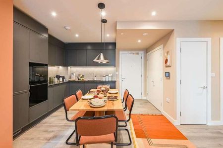 Cherry Park Lane, Stratford, E20 - Photo 5