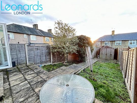 3 bedroom terraced house to rent - Photo 1