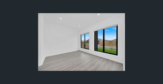 Brand New Family Home for Rent in Wollert - Photo 1