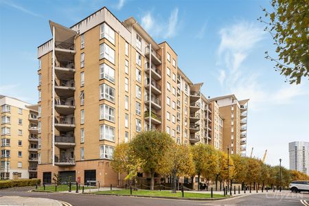 Wotton Court, Jamestown Way, London - Photo 5