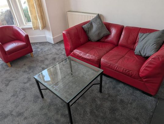 4 bedroom house to rent - Photo 1