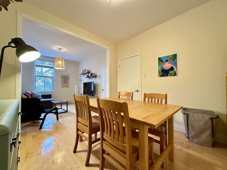 Métro de Beaubien: Grand 4 ½ offert en location complètement meublé, tout inclus. - Photo 4