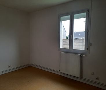 Location Maison 4 pièces 113 m² Montgivray - Photo 3