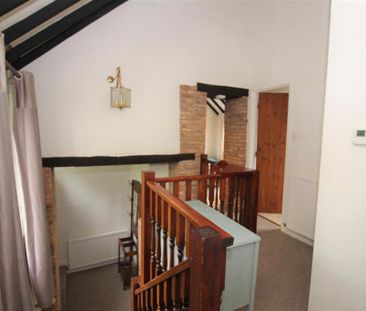 3 bedroom barn conversion to rent - Photo 5