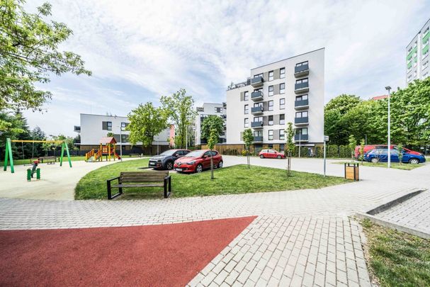 Nowoczesne mieszkanie z klimatem Rembertowska - Photo 1
