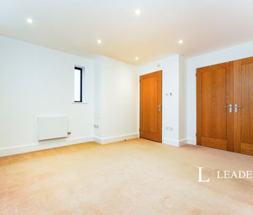 Detached house to rent - Photo 1