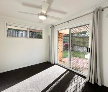 6 Wadkins Court, Parkwood, Qld 4214 - Photo 2