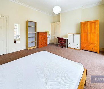 6 bedroom house to rent - Photo 2