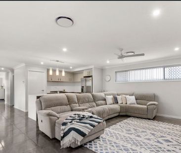 Modern and Luxurious in Capestone + Solar - Photo 3