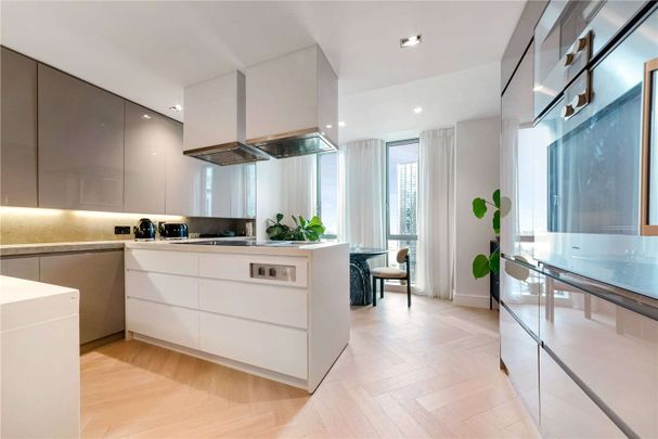 This exceptional apartment has been completely reimagined through a full, bespoke renovation, with a redesigned layout and an uncompromising focus on quality, craftsmanship, and contemporary - Photo 1