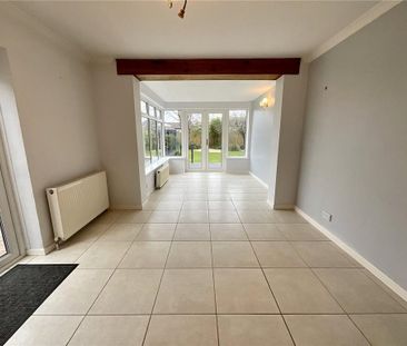 3 bedroom detached house to rent - Photo 3