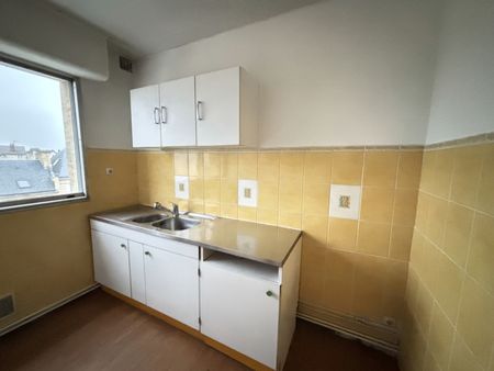CAEN RIVE DROITE AGREABLE APPARTEMENT DE 1 PIECES DE 30M2 AVEC BALCON ET CAVE LIBRE 05/05/2025 - Photo 2