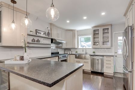 For Lease - 167 Queensdale Avenue, Toronto, Ontario - Photo 3