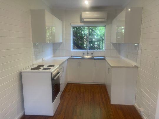 Ideally Located - Short Walk To The Beach! - Photo 1
