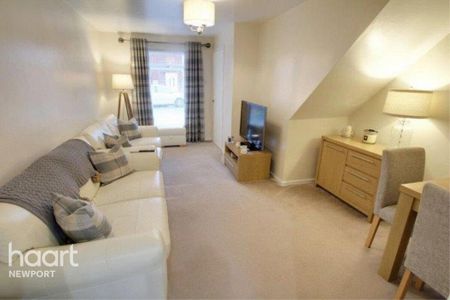 2 bedroom terraced house to rent - Photo 2