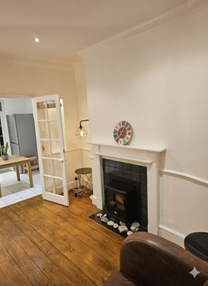 2 Bed Semi-Detached House, Hilton Villas, SE26 - Photo 1