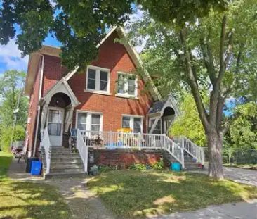one bedrm available Sept 1/25 Steps to U of W | 2244 Union Street, ... - Photo 1