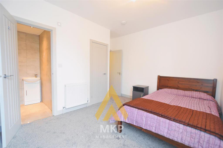 7 bedroom terraced house to rent - Photo 4