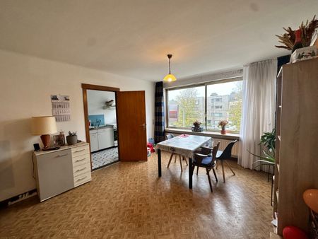 Leuk 2 slaapkamer appartement in het hartje van Geel met parking - Foto 3